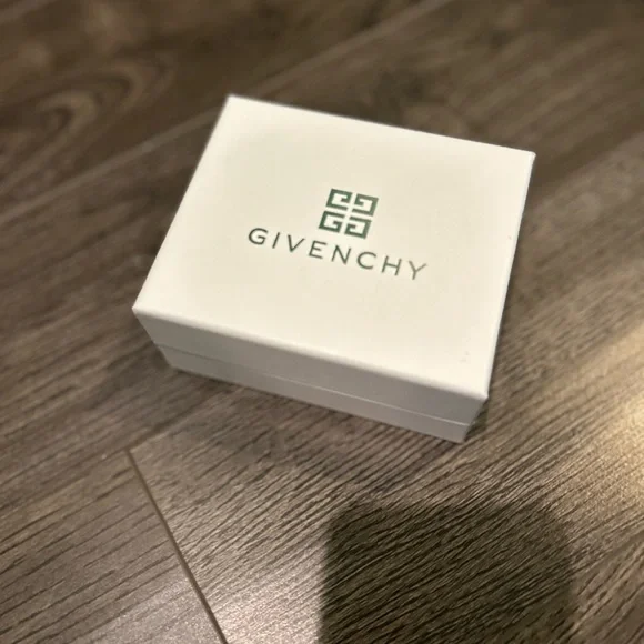 Givenchy White Empty Box - Picture 2 of 5